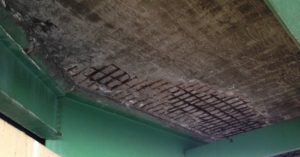 Concrete spalling without galvanized rebar