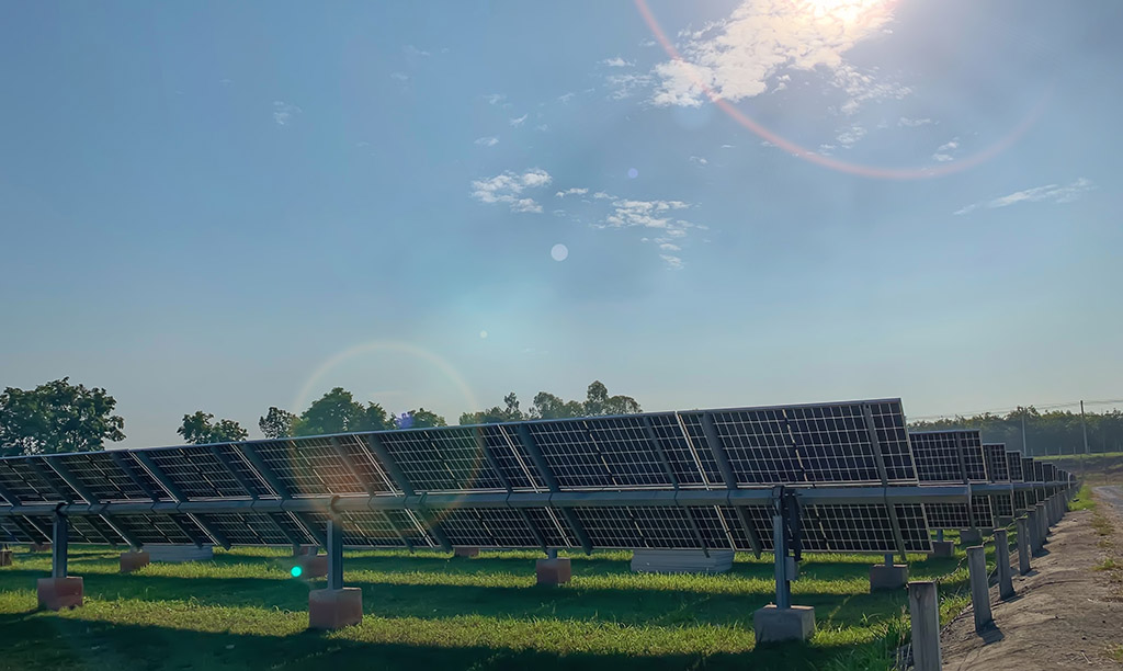 There are a few reasons galvanized steel is a good partner for solar energy that goes beyond its lack of negative environmental impact.